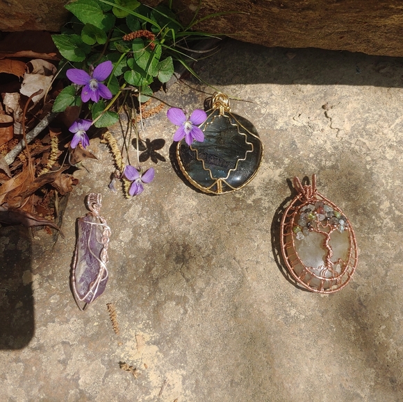 Serpentine tree of life pendant - Picture 8 of 13